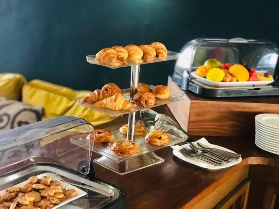Boun'S Hotel Yaounde Ngoại thất bức ảnh
